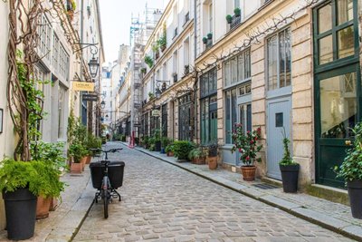 Hidden Paris Spots that Locals Never Share (2025 Guide)