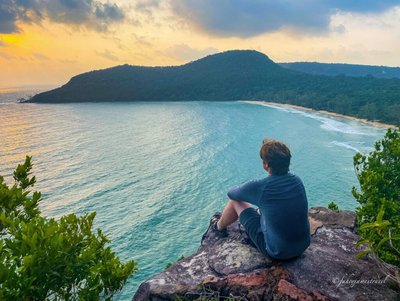 Beaches on a Budget: The Complete Guide to Affordable Paradise in 2025
