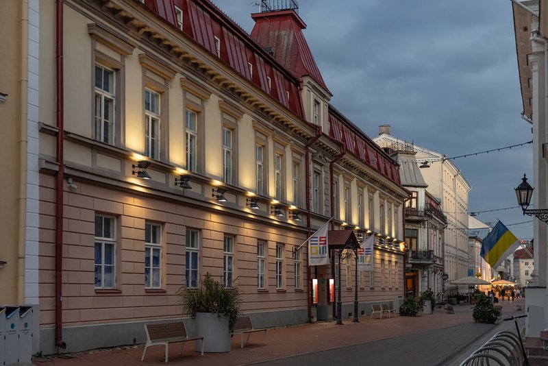 This image beautifully captures the enchanting streets of Tartu, fitting the article's blend of culture and modern lifestyle.