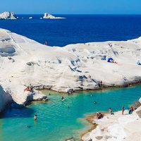 Tourist Traps to Avoid in 2025 (And Where to Go Instead)